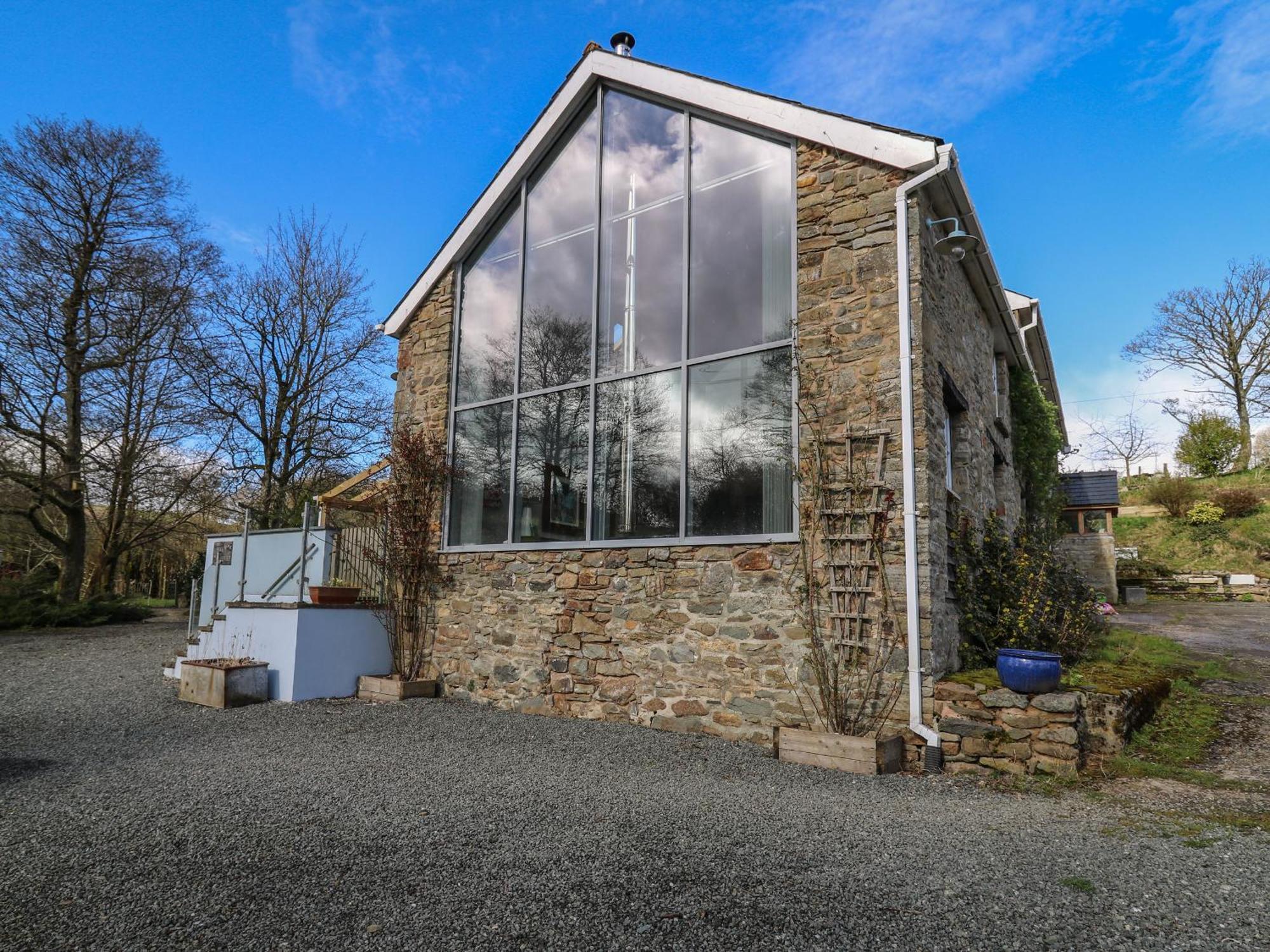 Bettws DisserthThe Barn At Glanoer别墅 外观 照片