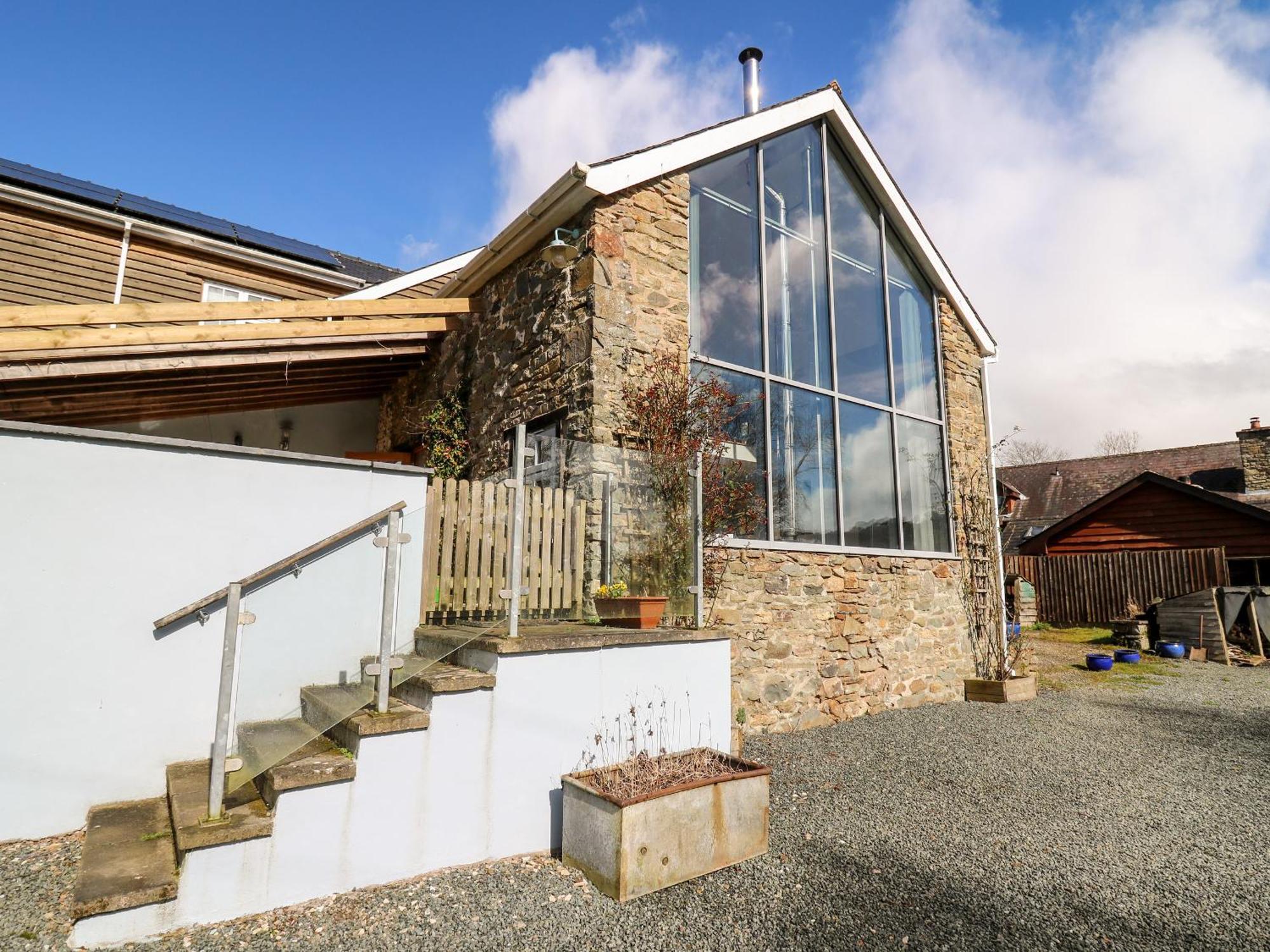 Bettws DisserthThe Barn At Glanoer别墅 外观 照片